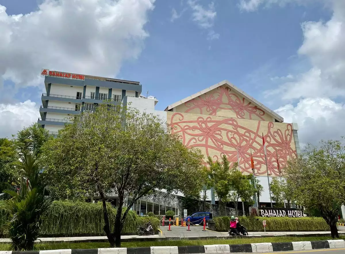 HOTEL M BAHALAP (2)